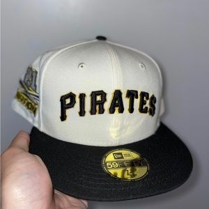 Myfitteds Roberto Clemente Pittsburg pirates script size 7 5/8 brand new